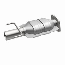 Load image into Gallery viewer, MagnaFlow Conv DF 95-02 Continental 4.6L rear - 93232