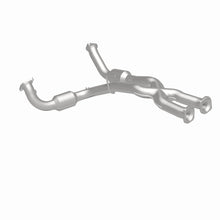 Load image into Gallery viewer, MagnaFlow Direct Fit Catalytic Converter Jeep Grand Cherokee SRT-8 - 49046