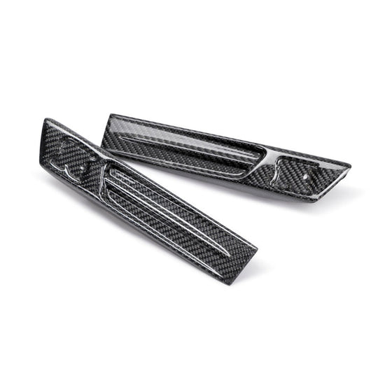 Seibon 09-10 Nissan GTR R35 Carbon Fiber Fender Duct Logos (Pair) - FDL0910NSGTR