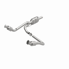 Load image into Gallery viewer, MagnaFlow Direct Fit Catalytic Converter 94-99 Ram 1500/2500 - 447233