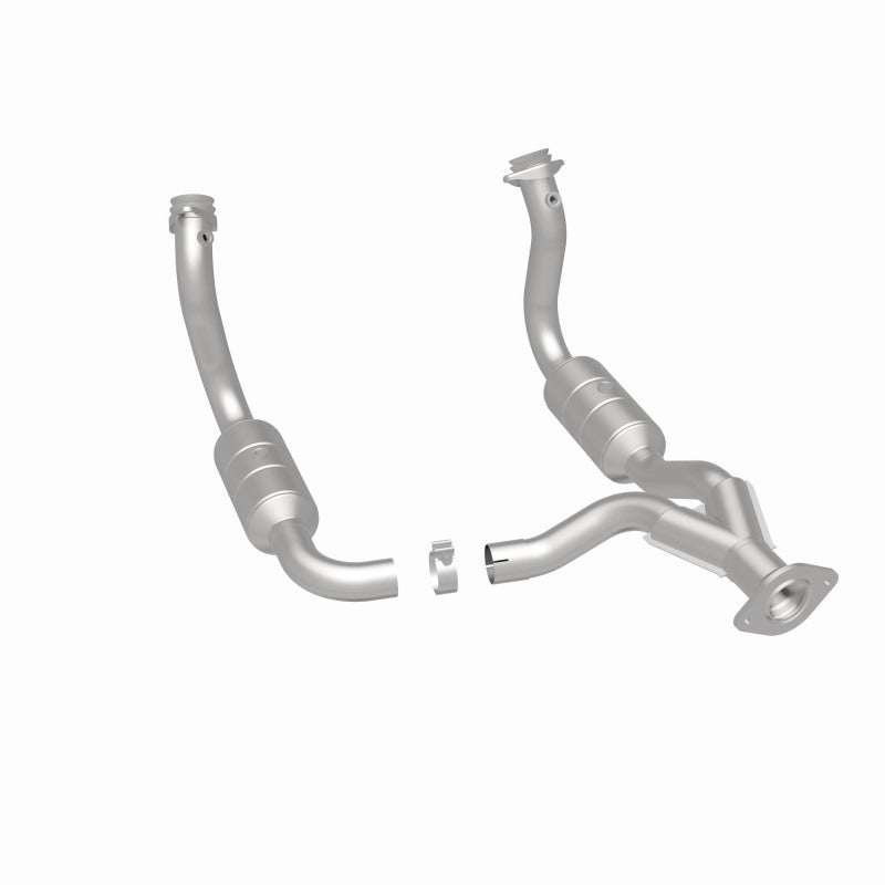 MagnaFlow 08-10 Ford F-350 Super Duty 6.8L Direct Fit Converter - 5451760