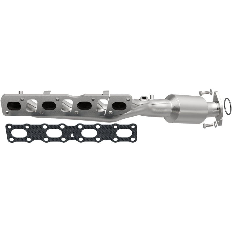 MagnaFlow 05-06 Nissan Titan 5.6L Direct Fit Converter - 5582357