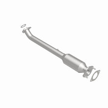 Load image into Gallery viewer, MagnaFlow 05-16 Nissan Frontier 2.5L Direct Fit Converter - 5592602
