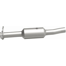 Load image into Gallery viewer, MagnaFlow 09-10 Ford F-550 Super Duty V10 6.8L Rear Underbody Direct Fit Catalytic Converter - 280434