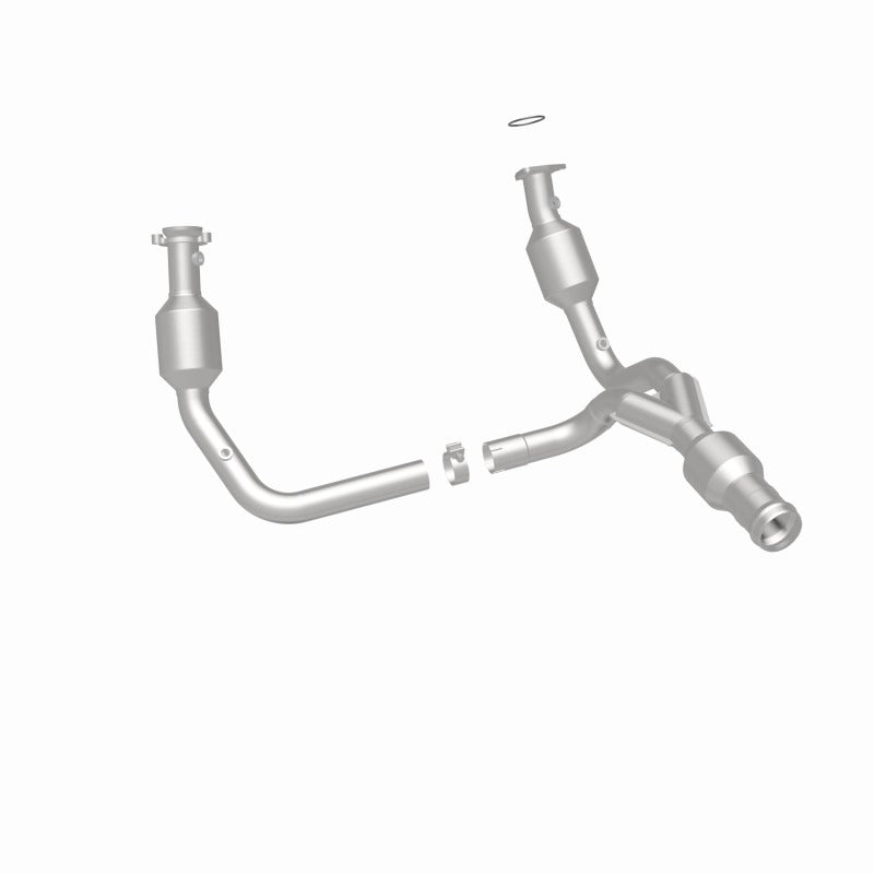 MagnaFlow Direct Fit Catalytic Converter 2015 GMC Yukon XL V8 6.2L - 52617