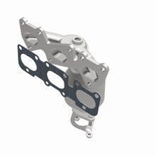 Load image into Gallery viewer, Magnaflow 07-10 Kia Sedona 3.8L California Grade CARB Compliant DF Manifold Catalytic Converter - 5582685