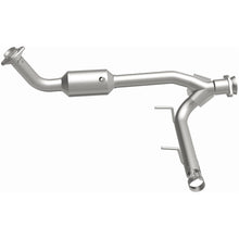 Load image into Gallery viewer, MagnaFlow 2005 Lincoln Navigator 5.4L Direct Fit Converter - 4451165