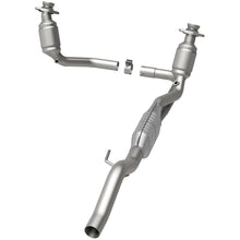 Load image into Gallery viewer, MagnaFlow Direct Fit Catalytic Converter 00-03 Dakota 4.7L - 447248