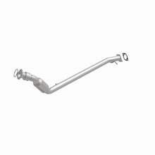 Load image into Gallery viewer, MagnaFlow Direct Fit Catalytic Converter California Grade 07-08 Chevrolet Uplander 3.9L - 5451098