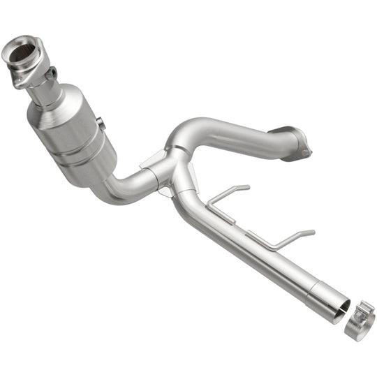 MagnaFlow Direct Fit Catalytic Converter 2009-2010 F-150 4.6 L Underbody - 52295