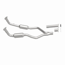 Load image into Gallery viewer, MagnaFlow Direct Fit Catalytic Converter 90-93 Land Rover Range Rover 3.9L V8 - 3391821