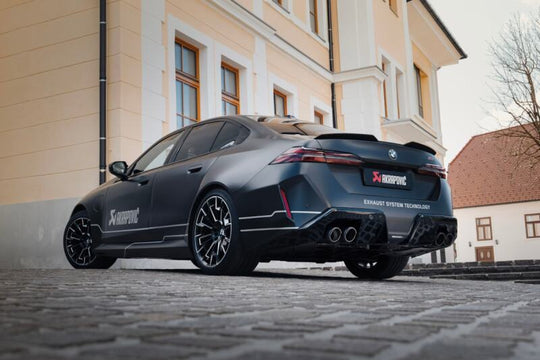 Akrapovic 2025+ BMW M5 G90/G99 Slip-On Line - S-BM/T/37H