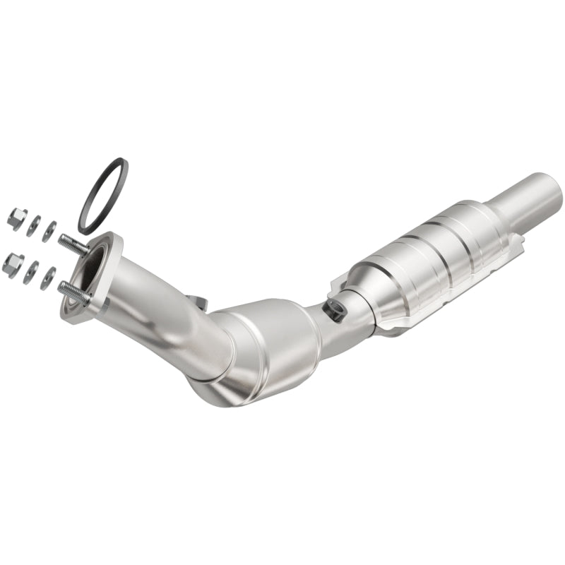 MagnaFlow Direct Fit Catalytic Converter 10-11 Chevrolet Camaro V6 3.6L - 551673