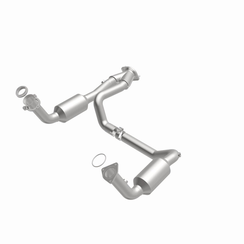 MagnaFlow 04-06 Chevrolet Silverado 1500 5.3L Direct Fit Catalytic Converter - 4651097