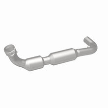 Load image into Gallery viewer, MagnaFlow 02-03 Ford F-150 5.4L Direct Fit Converter - 4583621