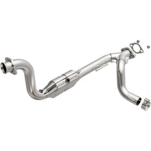 Load image into Gallery viewer, MagnaFlow Direct Fit Catalytic Converter 07-09 Chrysler/Dodge Aspen/Durango 5.7L Passenger Side - 49652
