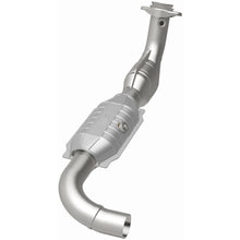 Load image into Gallery viewer, MagnaFlow Direct Fit Catalytic Converter 99-00 Ford Exped 4.6L - 51278
