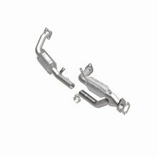 Load image into Gallery viewer, MagnaFlow Direct Fit Catalytic Converter 96-99 Taurus 3.0L - 23534
