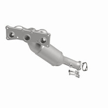 Load image into Gallery viewer, MagnaFlow California DF Catalytic Conv 07-13 BMW 328i L6 3.0LGAS 3.75in Inlet 4in Outlet 2in Dia - 5531763