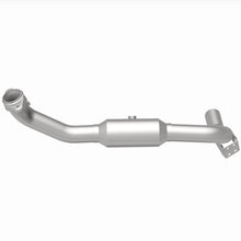 Load image into Gallery viewer, MagnaFlow 05-06 Lincoln Navigator 5.4L Direct Fit Catalytic Converter - Passenger Side - 4651507
