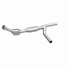 Load image into Gallery viewer, MagnaFlow Direct Fit Catalytic Converter 97-99 Ford Vans 4.6L - 447110