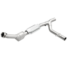 Load image into Gallery viewer, MagnaFlow Direct Fit Catalytic Converter 97-98 Expedition-Navigator - 23319