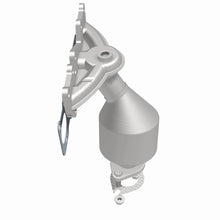 Load image into Gallery viewer, Magnaflow 07-10 Kia Sedona 3.8L California Grade CARB Compliant DF Manifold Catalytic Converter - 5582685