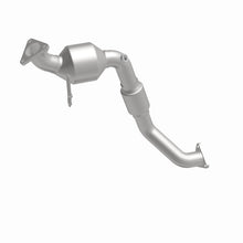 Load image into Gallery viewer, MagnaFlow Direct Fit Catalytic Converter 2007-2010 Q7 V6 3.6 OEM Underbody - 52585