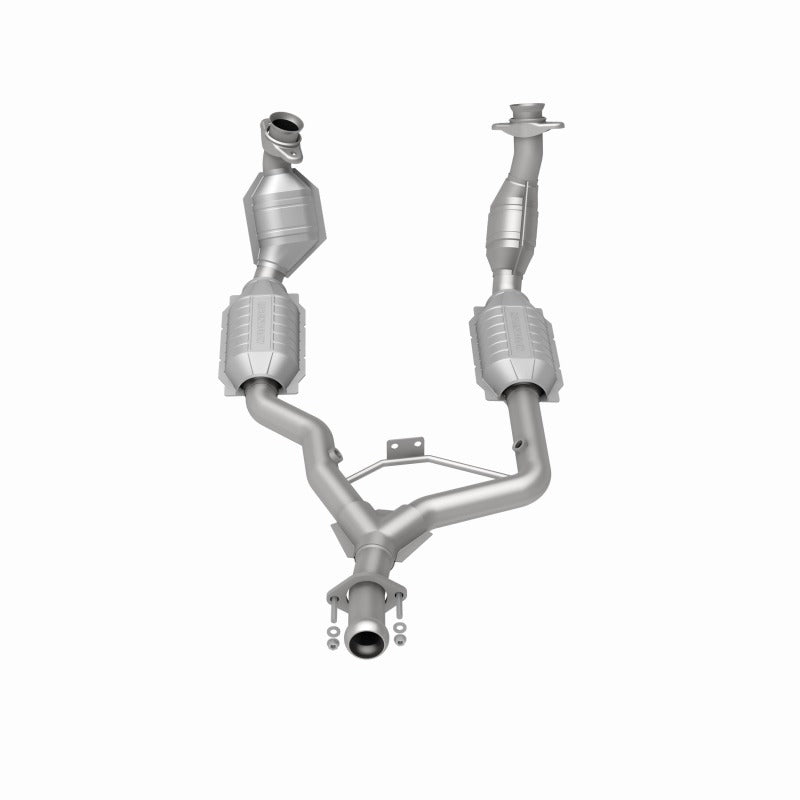 MagnaFlow Direct Fit Catalytic Converter 96-98 Ford Mustang 3.8L - 93344