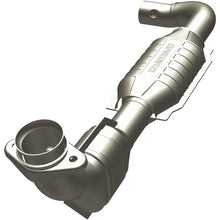 Load image into Gallery viewer, MagnaFlow Direct Fit Catalytic Converter 97-98 Ford Trucks 4.6L - 447153