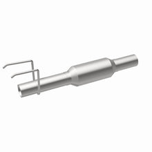 Load image into Gallery viewer, MagnaFlow Direct Fit Catalytic Converter 94-95 Dodge B150/B1500 3.9L/5.2L - 3391292