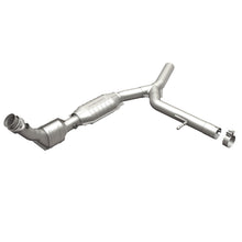 Load image into Gallery viewer, MagnaFlow Direct Fit Catalytic Converter 04-05 Ford F-150 5.4L P/S 2WD (Excl 04 Heritage Edition) - 49706