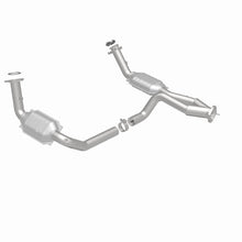 Load image into Gallery viewer, MagnaFlow Conv DF 02-06 Cadillac Escalade / 02-06 Chevy Avalanche 5.3L Dual Conv Y-Pipe Assembly 2WD - 93419