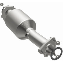 Load image into Gallery viewer, MagnaFlow Direct Fit Catalytic Converter 17-19 Honda CR-V Single Underbody 2.4L - 280150