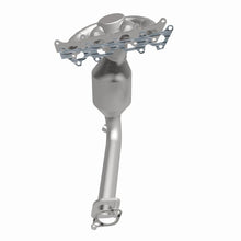 Load image into Gallery viewer, MagnaFlow 12-13 500 L4 1.4 OEM Manifold Direct Fit Converter - 22-060