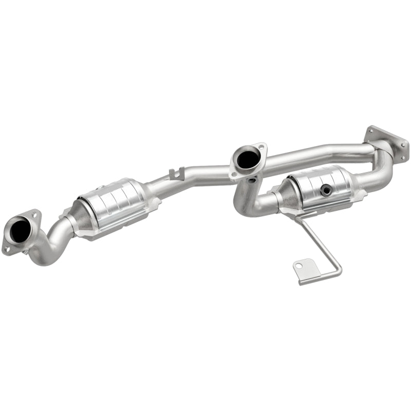 MagnaFlow Direct Fit Catalytic Converter 01-03 Windstar 3.8 OEM - 49624