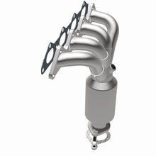 Load image into Gallery viewer, MagnaFlow Direct Fit Catalytic Converter 05-08 Kia Sportage 2.0L - 50402