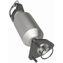 Load image into Gallery viewer, MagnaFlow 05-17 Nissan Frontier 4.0L Direct Fit Converter - 5582665