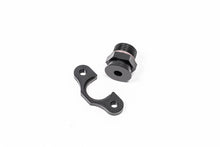 Load image into Gallery viewer, Radium Engineering FPR Adapter - 8AN ORB - 7mm Bore - 39mm Spacing - M6 - 20-0603