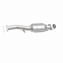 Load image into Gallery viewer, MagnaFlow Conv DF 95-96 Impreza 2.2L Rear C - 23874