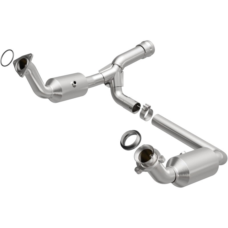 MagnaFlow 19-20 Chevrolet Silverado 1500 6.2L Single Underbody Direct-Fit Catalytic Converter - 280211