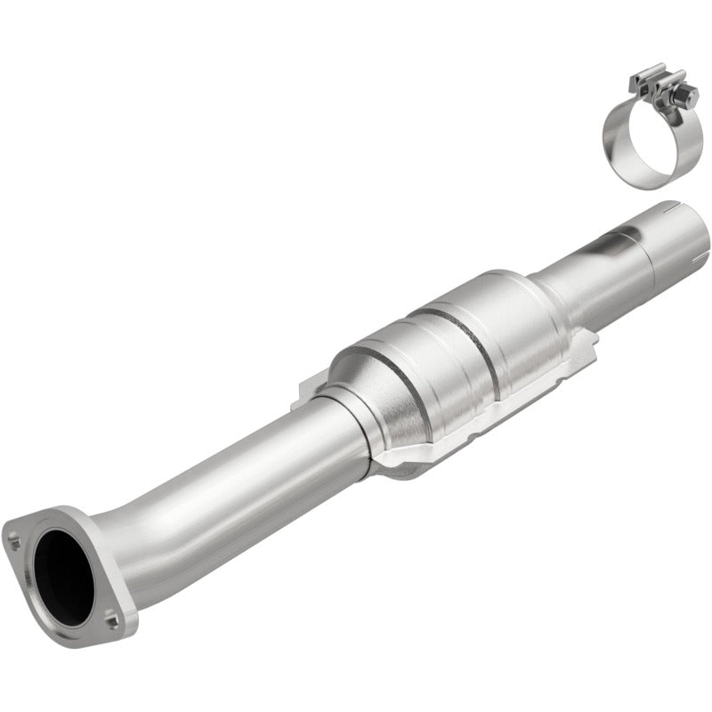 MagnaFlow Direct Fit Catalytic Converter 2010-2012 VENZA 2.7L Underbody - 52108