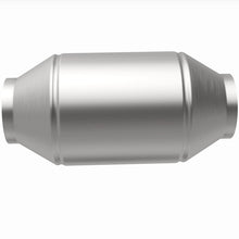 Load image into Gallery viewer, MagnaFlow Universal Catalytic Converter 2.25 inch C/C CA Pre-OBDII - 333505