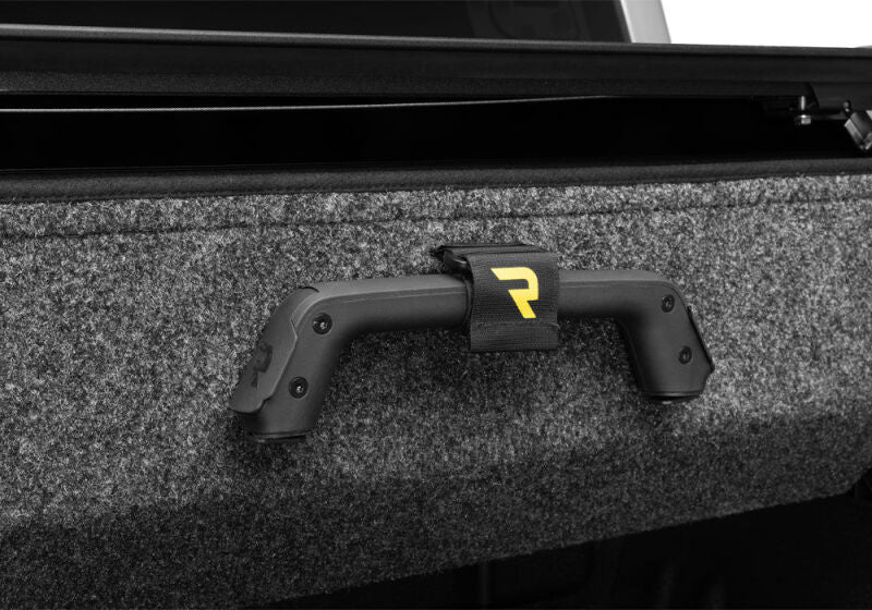 Retrax 22-26 Toyota Tundra CrewMax 5.5ft w/Deck Rail Sys (No Bed Box) RetraxPRO EZ-Off FRC-4000 - R-T-80861