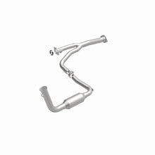 Load image into Gallery viewer, MagnaFlow 2004 Jeep Liberty 3.7L Direct Fit Converter - 4551582