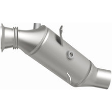 Load image into Gallery viewer, MagnaFlow Direct Fit Catalytic Converter 2015 BMW 640i/740i Underbody - 52254