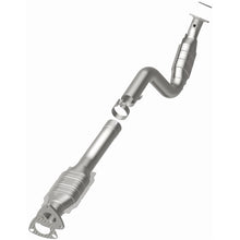 Load image into Gallery viewer, MagnaFlow Direct Fit Catalytic Converter 03-07 GM 2500/3500 Passenger Side - 447273
