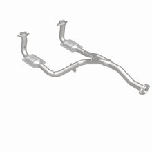 Load image into Gallery viewer, MagnaFlow Direct Fit Catalytic Converter 07 Jeep Liberty 3.7L - 23957