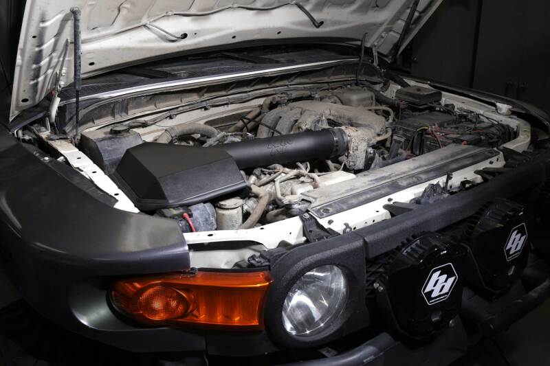 K&N 10 Toyota FJ Cruiser 4 Runner 4.0L-V6 AirCharger Performance Intake - 63-9034