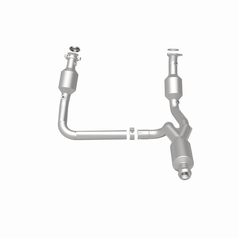 MagnaFlow 14-15 Chevrolet Silverado 1500 Underbody 4.3L / 5.3L Direct-Fit Catalytic Converter - 280424